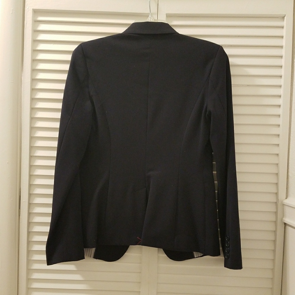 Blazer - Picture 2 of 2